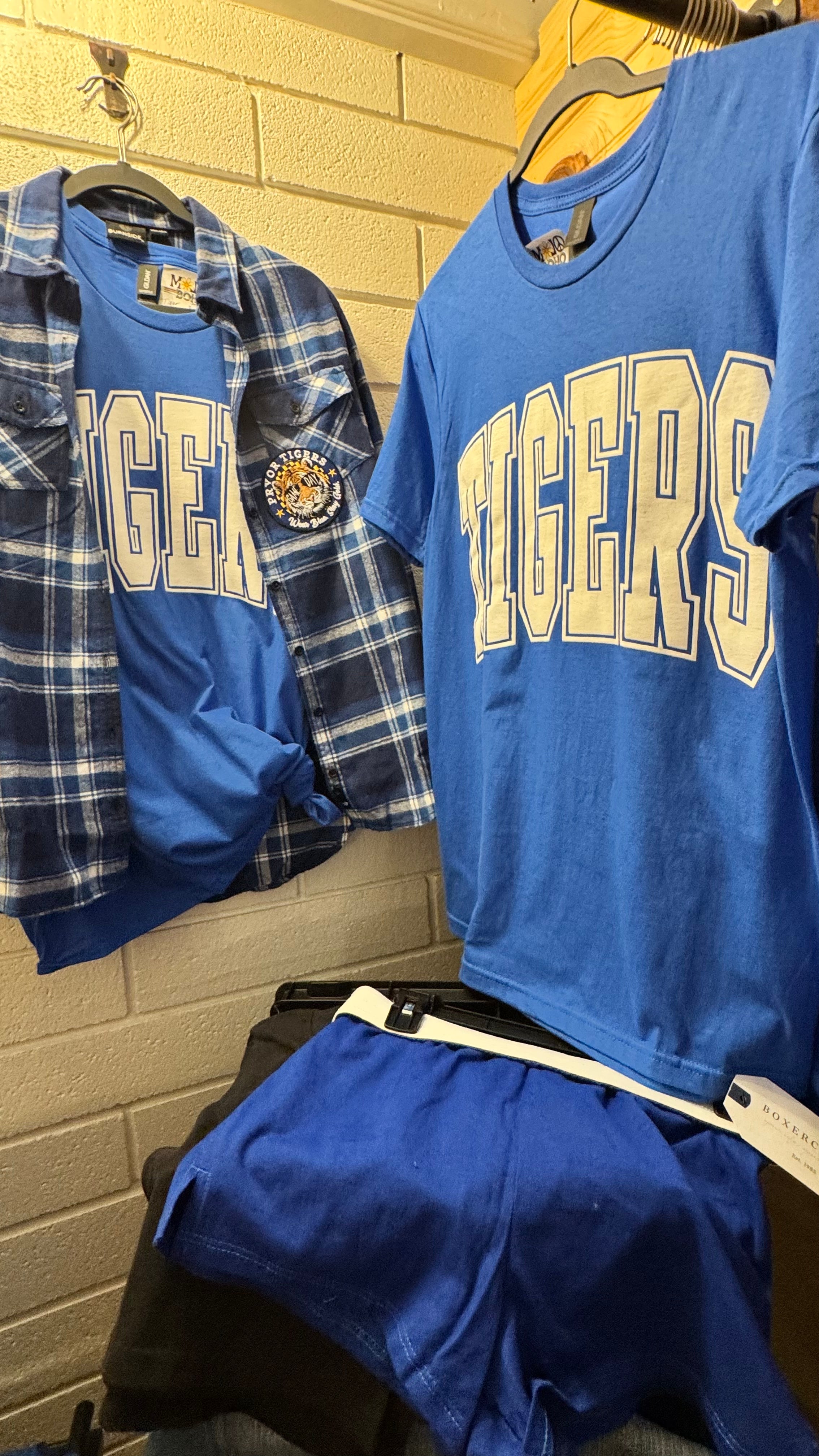 TIGERS Tee